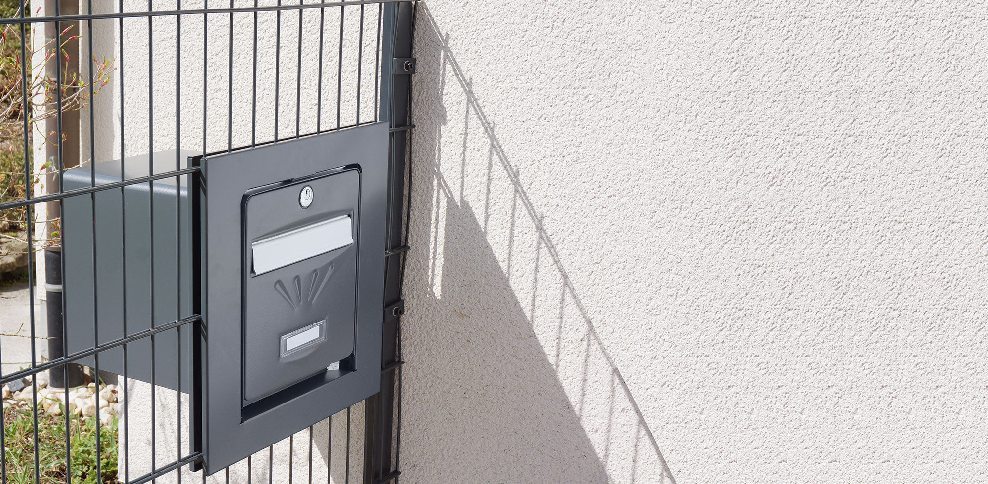 Briefkasten Zaun Zaun-Briefkasten BURG-WÄCHTER Frankreich