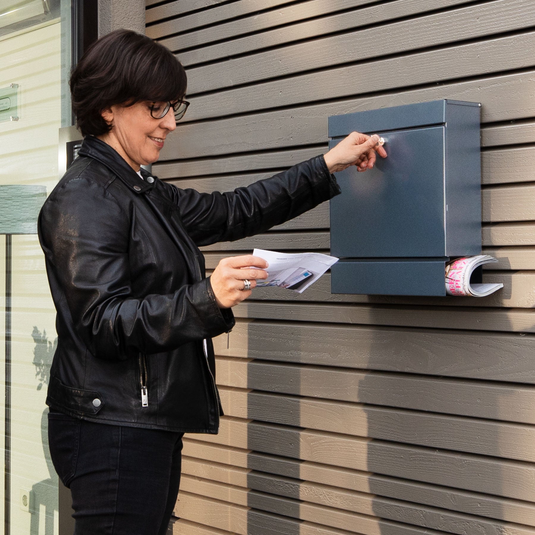 Briefkasten Seattle von Burg-Wächter. Montiert in einem modernen Eingangsbereich.