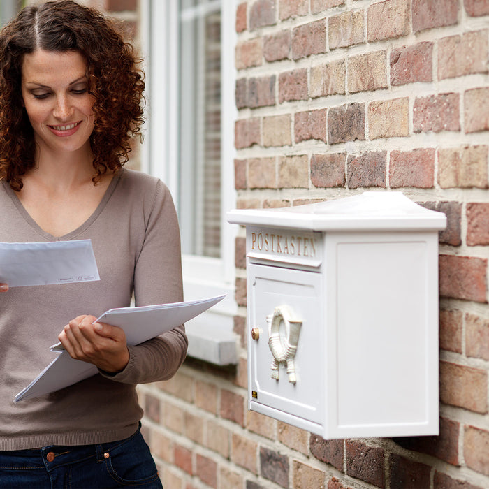 Buy a letterbox? BURG-WÄCHTER has your model!